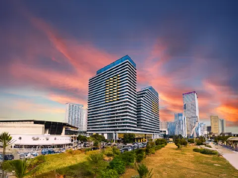 Orange Hotel (Wanda Plaza, Honggutan, Nanchang) Hotels near 303 Sightseeing Hall