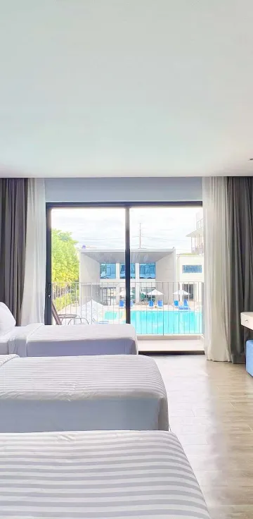 ดีลักซ์ทริปเปิลวิวสระน้ำ