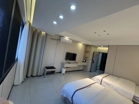 Fanhuaju Homestay Отели рядом с достопримечательностью «Baili Dujuan Pudi Scenic Area»