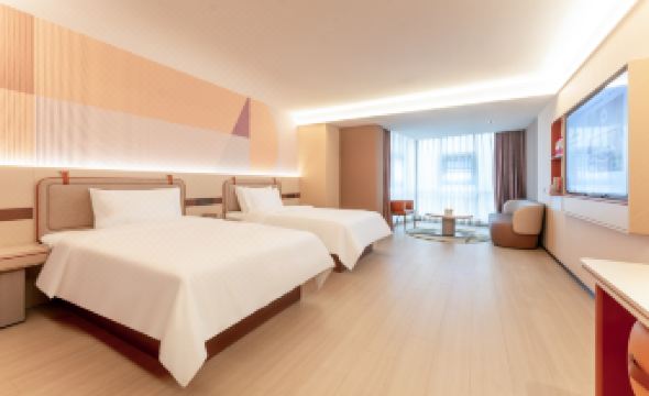 Orange Hotel (Taizhou Luqiao Shili Changjie Branch)