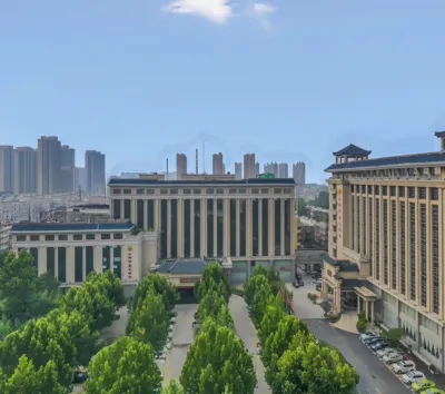 Zhongzhou Huayue Hotel Hotel in zona He'nan Institute of Engineering Nanyang Road Campus