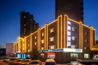 麗居酒店（陽泉南山公園第三人民醫院店） 鄰近陽泉市體育中心-體育場的酒店