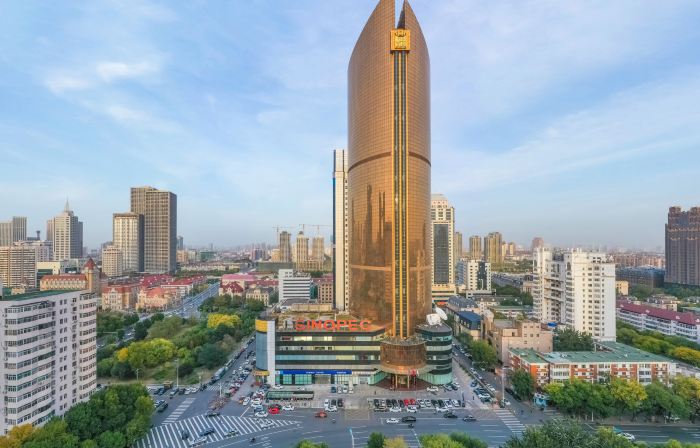 Tianjin Golden Crown Hotel