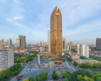 Tianjin Golden Crown Hotel Hotel in zona Tianjin Maritime College (Side Road of Jintang Highway)