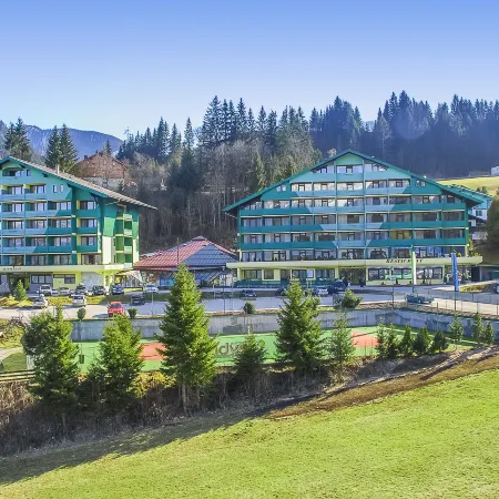 Alpine Club Resort