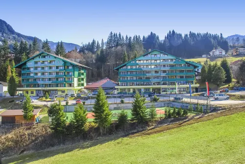 Alpine Club Resort