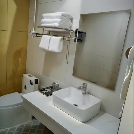 Jingyu Holiday Hotel (Nalati Tourism Scenic Area Bus Station Store)