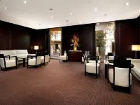 HCC St. Moritz Hotels near Casa Batllo