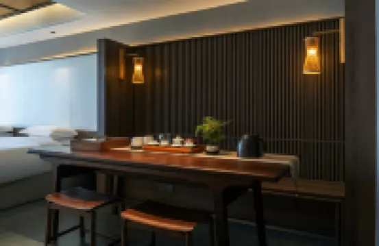 Dayu Cang 24 Tea Sea Cloud Retreat (Lancang Jingmai Mountain Ancient Tree Tea Forest Branch)