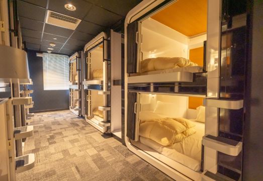 퍼스트 캐빈 인터내셔널 하와이 캡슐룸