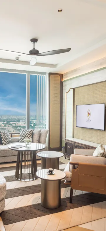 ห้องสวีทแบบสองห้องนอนพร้อมสิทธิ์การเข้าใช้บริการเลานจ์