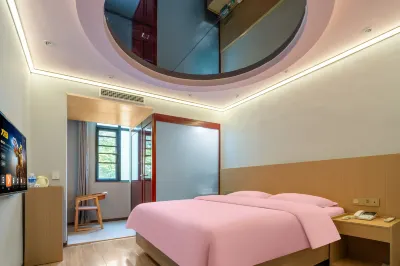 Mengqinghai Theme Hotel Hotel in zona Guandu River Scenic Area