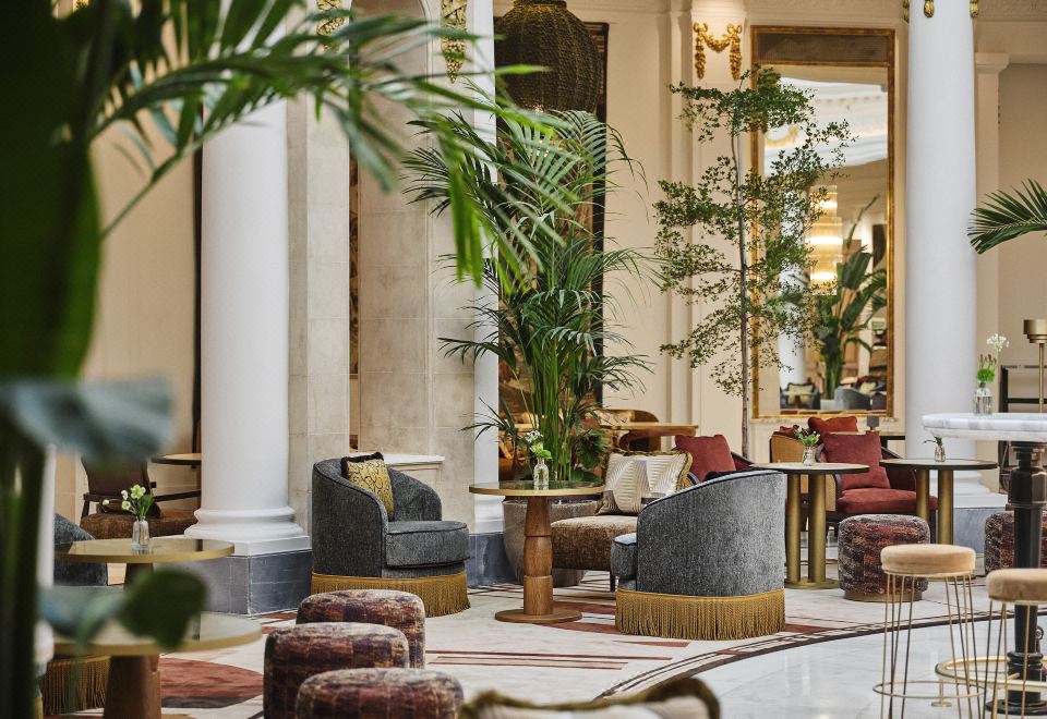 1. 더 웨스틴 팰리..