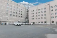Xinlei Hotel - parking