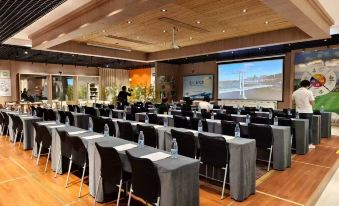 Poltton Century Hotel (Changtai Taoli Chunfeng Branch)