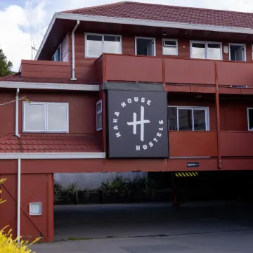 Haka House Taupo Отели в г. Таупо