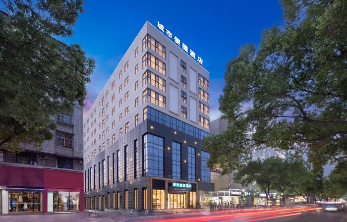 City Comfort Inn