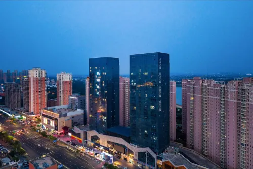 Yidu Hotel (Sui and Tang Dynasty Luoyang City Yingtianmen Site Store) - Pools