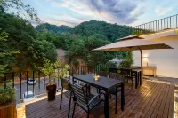 Chongdu ditch traces of Fengqi Lishe B&B