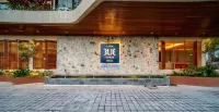 TUI Blue Berawa Hotel and Villas Отели в г. Чангу