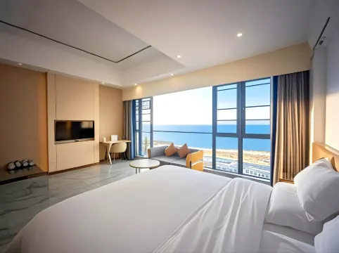 Bowie Holiday lnn (Hainan International Convention  Center Store)