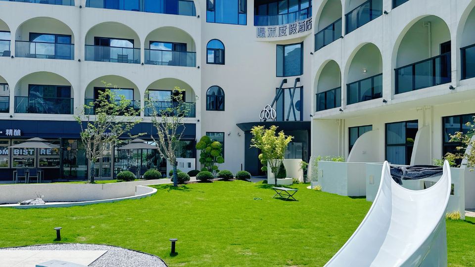 Anji Yinmo Resort Hotel - Hello Kitty Theme Park