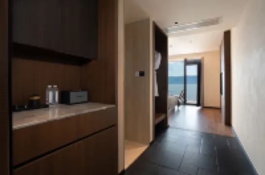 Shanhai Yunyue S  WAN  Lake View Inn