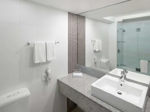 The Sydney Boulevard Hotel