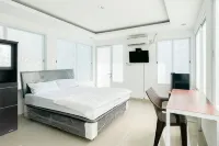 RedDoorz near Politeknik Pariwisata Nusa Dua Bali Hotels in Bali