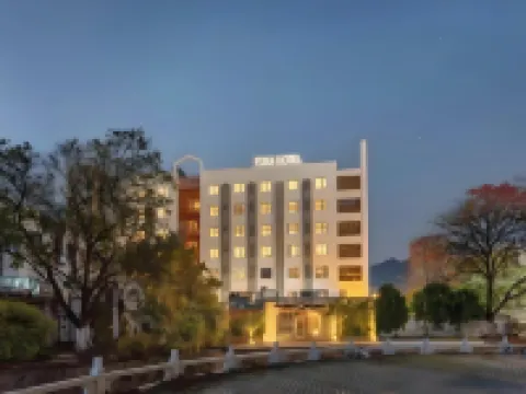 Sprout&Garden Yueya Hotel (Zhuhai Gongbei Port Fuhuali) Hotels near Tongxin Park