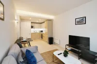 Modern 1 Bed Apt Near Ascot- with parking