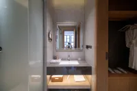 Jiuqiyuan Grand Hotel Hotels in Eryuan