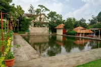 Ahadiat Hotel & Bungalow Hotell i Sukagalih