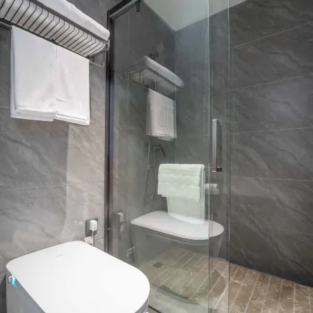 Kaiya Zhixuan Hotel (Suzhou Road Nanyuan Huqiu Wedding Dress City) Отели рядом с достопримечательностью «Тайгер Хилл»