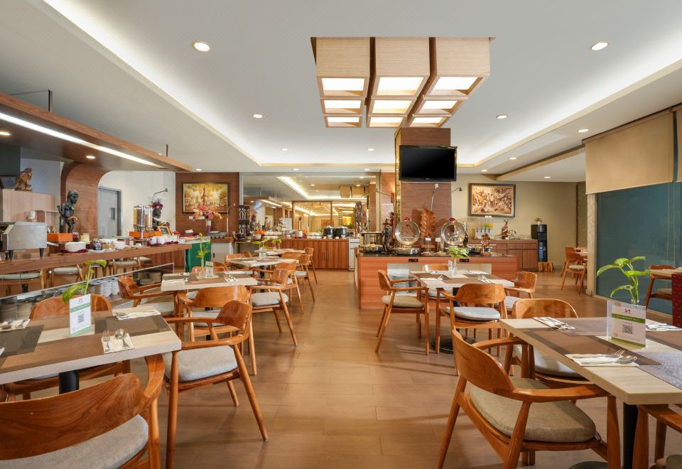 호라이즌 호텔 자야푸라 외관