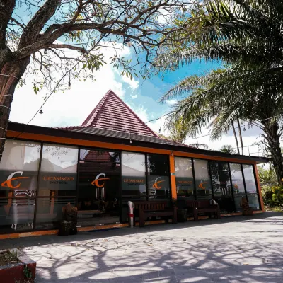 Tripletree Ciptaningati Culture Hotel Hotels near Batu Townsquare
