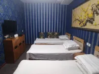 Longqi Homestay - 2-Star