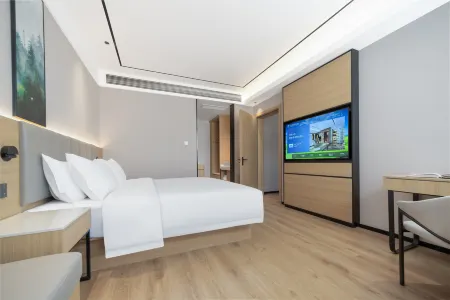 GreenTree Inn Express Xinjiang Kuerle Luntai Hotel