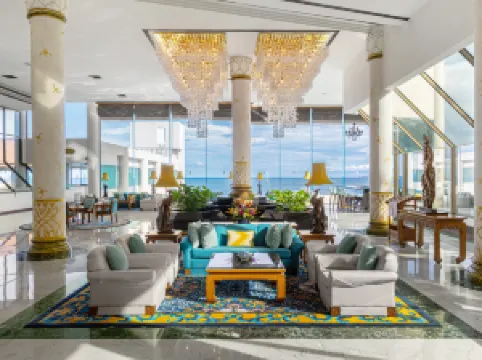 로얄 윙 스위트 & 스파