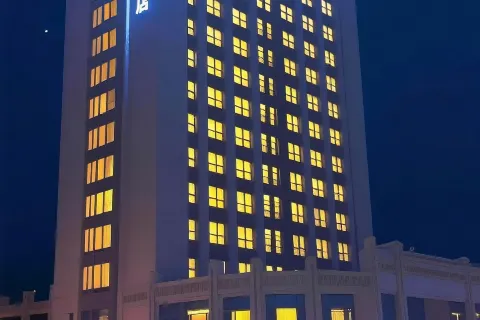 Weihai Rongcheng shidao Atour Hotel