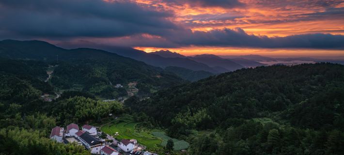 Yuexi Dabie Mountain Health Village Hotels in Yuexi