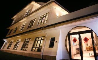 yixinglongchiyuansu hotel