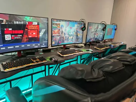 Deer Language Youth Hotel