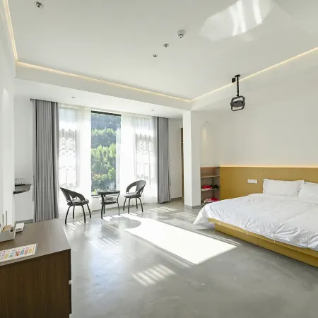 Tonglu Qingyuewu Homestay (OMG Heartbeat Paradise)