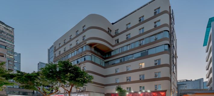 Home InnNeo (Chengdu Chunxi Road Taikoo Li Shuyuan Street Shop) Hotels in Chengdu