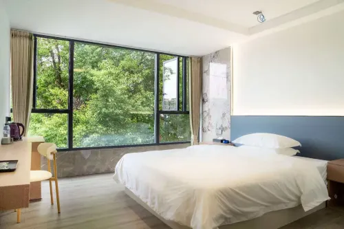 MENG YU BUS NESS HOTEL