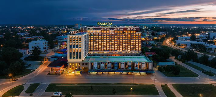 Ramada by Wyndham Vientiane Central Hotels in Vientiane