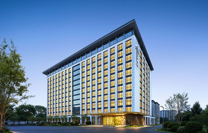 Atour Hotel Anyang - Wanda Plaza Guangming Road