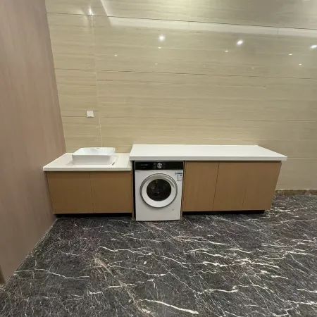 Ruge Sanqiu Rose Garden Hotel (Wanda Plaza)