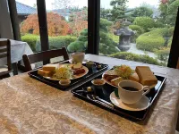Kansai Airport Pine Villa - Morgenmad